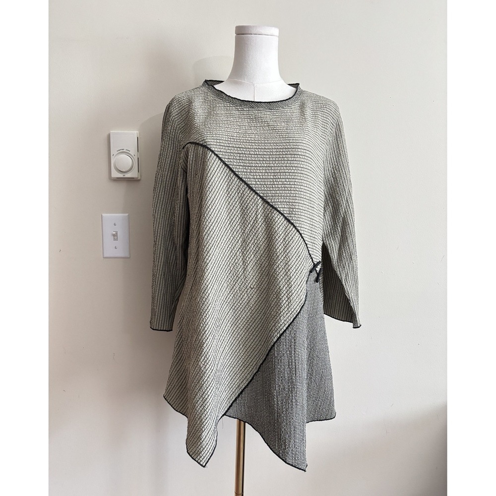 Habitat Clothing Asymmetrical Textured Tunic Top Small Coastal Boho Hippie